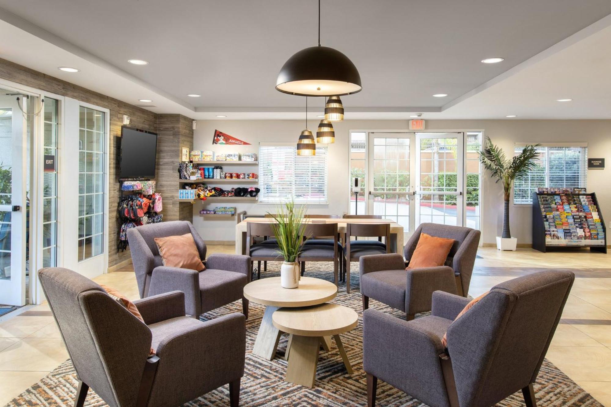 Candlewood Suites Anaheim - Resort Area By Ihg Eksteriør bilde
