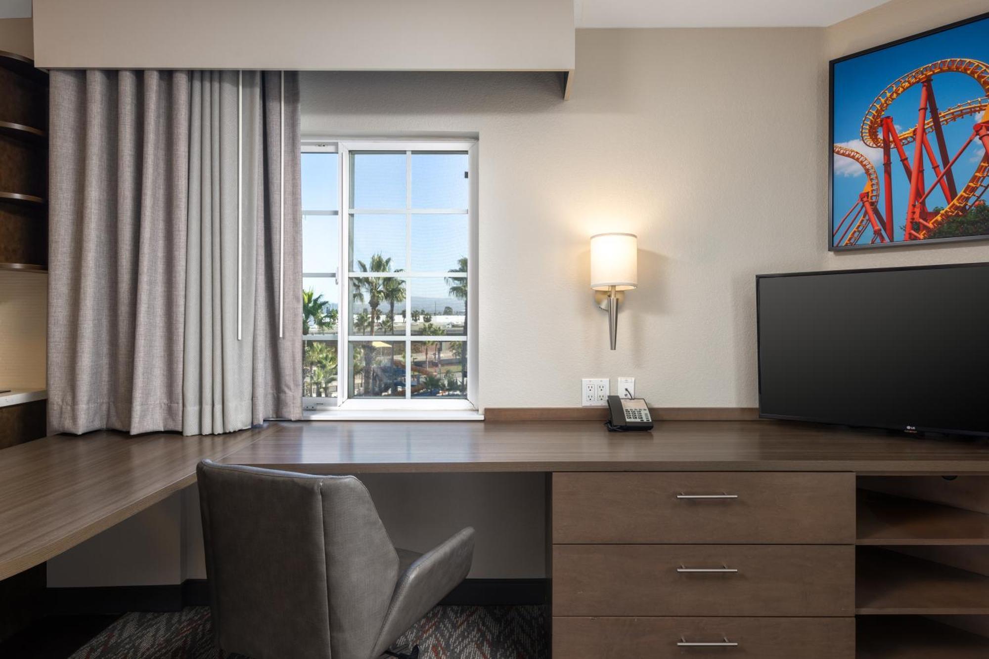 Candlewood Suites Anaheim - Resort Area By Ihg Eksteriør bilde